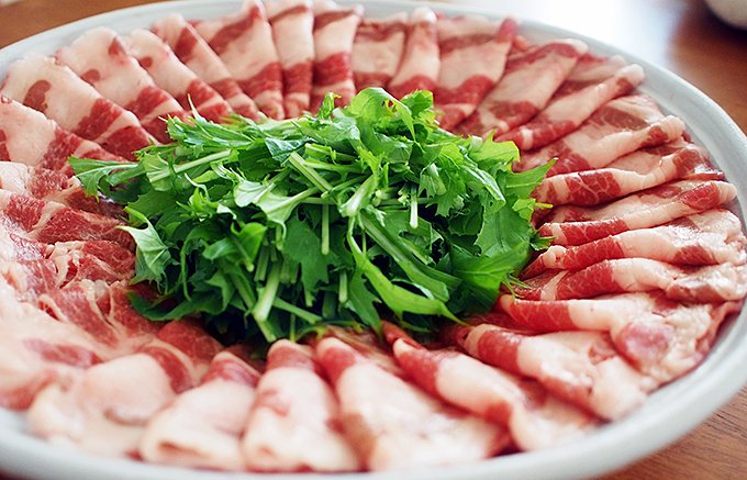 大阪「イベリコ豚専門店 スエヒロ家」世界最高峰の豚肉を「しゃぶしゃぶ」でいただく