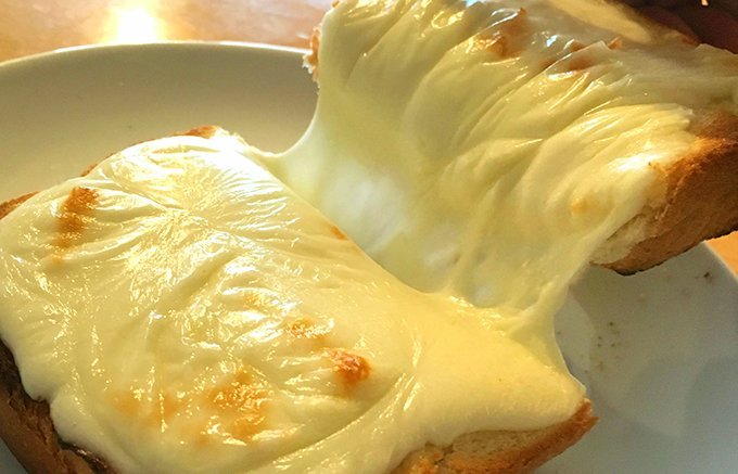 チーズ好きなら一度は味わいたい！とろ～り溶かして楽しむ人気のチーズ5選