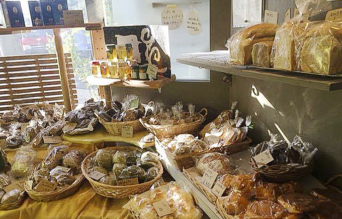 千駄木のパリットフワット・自然の恵いっぱいのパンと焼き菓子