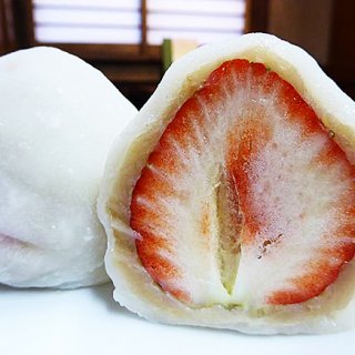 宮崎の老舗蕎麦屋で味わう口福な「おとなの苺大福」はイチゴ一会