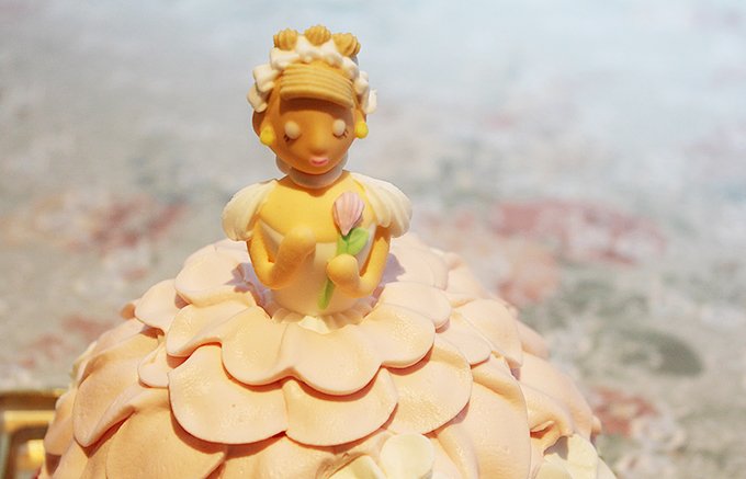 南青山アニバーサリーのデコレーションケーキ「スイートレディ」の女子力の高さ