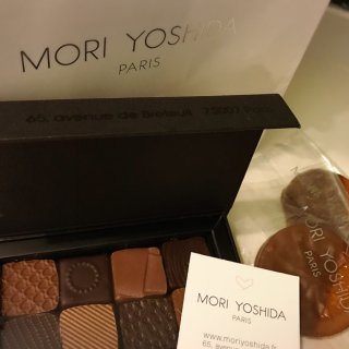 パリ左岸でショコラを買う。『MORI YOSHIDA』の「ボンボンショコラ」