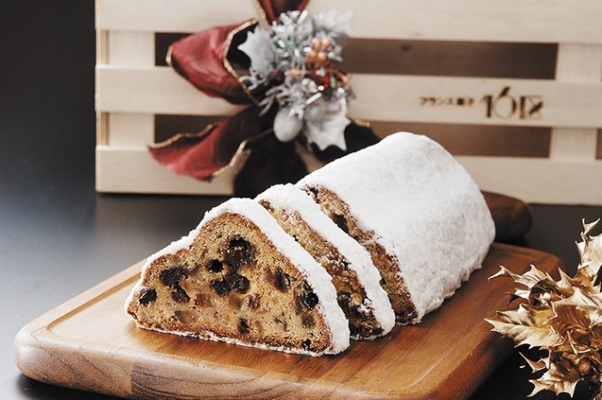 もう食べてる クリスマス前から楽しむドイツのクリスマスケーキ シュトレン Ippin イッピン