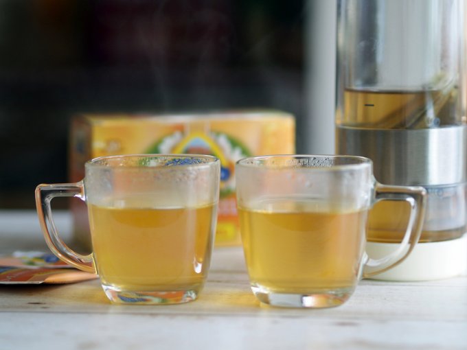 スペインで人気の魔法のお茶「マンサニージャ・コン・ミエル」