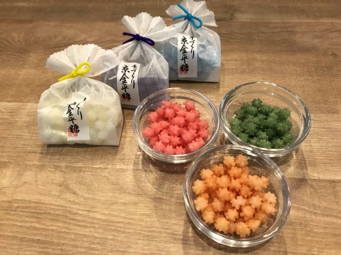 海外へのお土産にぴったり！軽くて荷物になりにくい日本らしさが伝わる干菓子