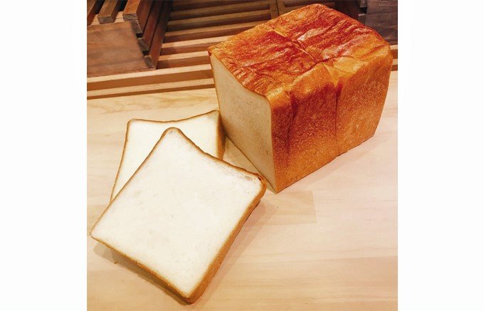 ミルキーな風味とシルクのような繊細な生地の食感を楽しむ「ミルキー食パン」
