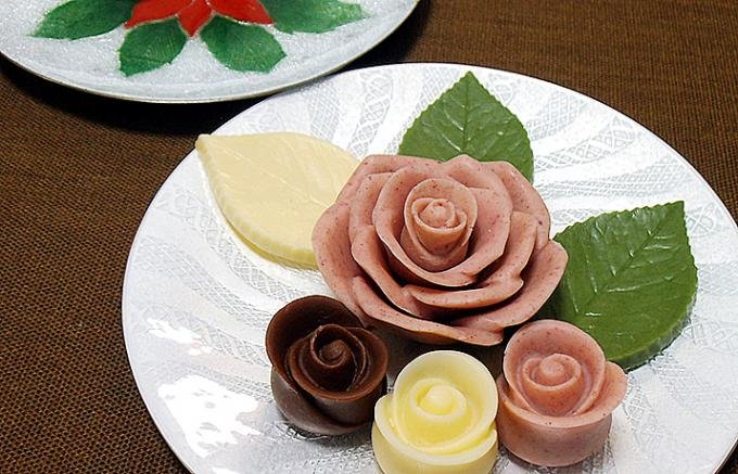 バレンタインデー＝チョコは日本文化！？海外のでは通例のバラモチーフのギフト7選