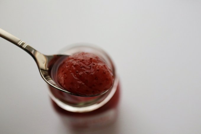 イチゴの粒そのまま！軽井沢の老舗ジャム店『沢屋』の「ストロベリージャム」 - ippin（イッピン）