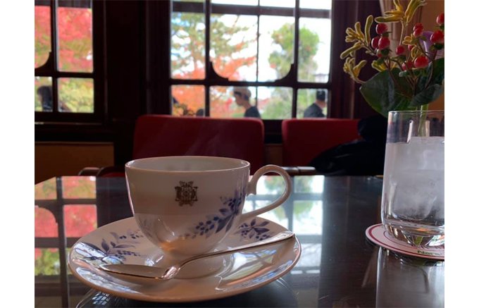 100年の歴史、関西の迎賓館と云われる「奈良ホテル」の松の実ケーキ