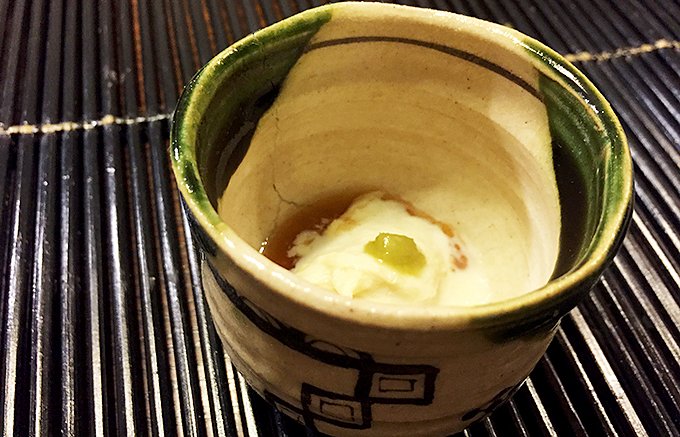 江戸時代から親しまれてきた体の芯までぽっかぽかに温まる嬉野温泉の温泉湯豆腐