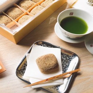 300年続く銘菓はぷちぷち＆もちもち！　大阪『小島屋』の「けし餅」