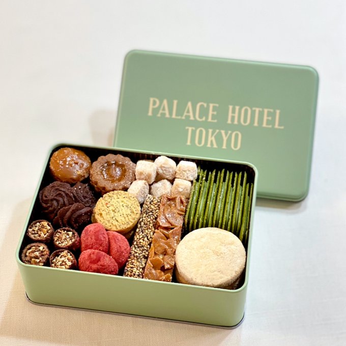 パレスホテル東京　SWEETS\u0026DELI 限定　プティフールセック缶　クッキー