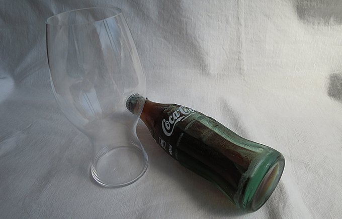 コカ・コーラを最後の一滴まで贅沢に味わうリーデルのコカ・コーラ専用グラス
