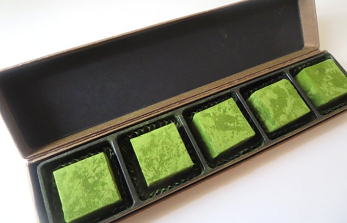 JOHN KANAYAが提案する新緑を感じる一粒「ショコラ フレ 抹茶」