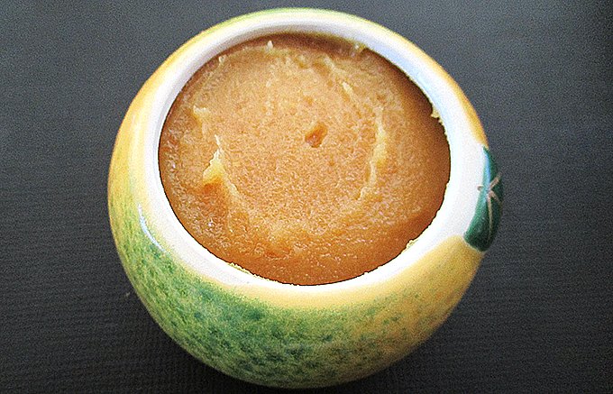 宝永五年（1708年）創業の老舗「八百三」の柚味噌は、白味噌と柚の相性が絶妙