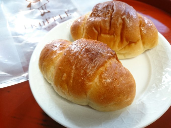 Truffle bakely 門仲の白トリュフの塩パンは芸能人も愛する絶品パン
