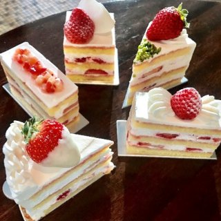 苺ショートケーキ5種類食べ比べ グランド ハイアット 東京のテイスティングセット Ippin イッピン
