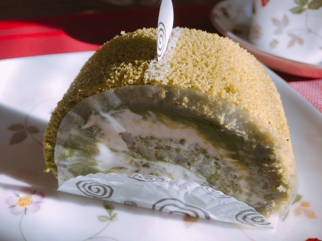 一流パティシエ辻口博啓氏プロデュースのロールケーキ専門店『自由が丘ロール屋』