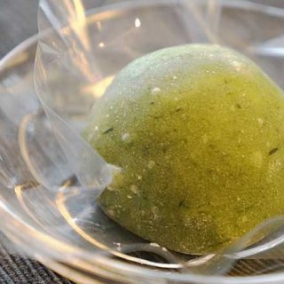 季節感を楽しむ夏の冷たい和菓子　名古屋の銘菓「花桔梗」の和菓子