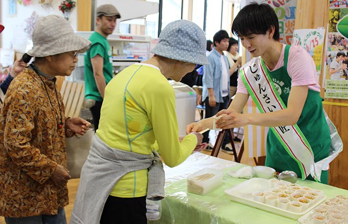 【秋田県】夏の風物詩「流しじゅんさい」とじゅんさい祭り 【秋田県】夏の風物詩「流しじゅんさい」とじゅんさい祭り