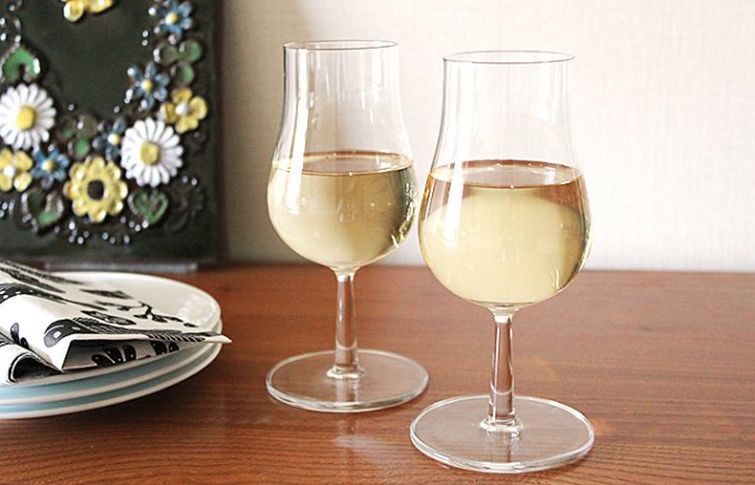 イッタラのデザートワイングラスは小さめのフォルムが魅力！