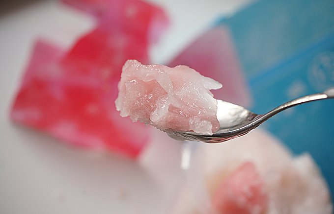 人気お菓子ブランド「WA・BI・SA」の新商品「夏季の氷」はかき氷の新スタイル！