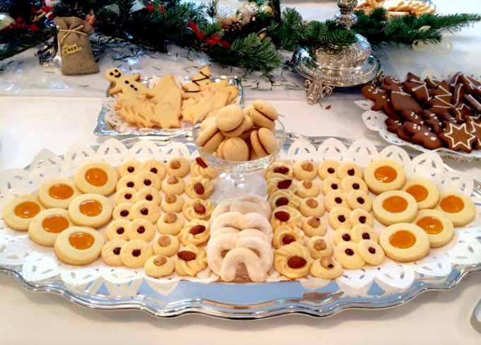 お菓子好き女王が愛したオーストリア伝統のクリスマスクッキー キプフェル Ippin イッピン