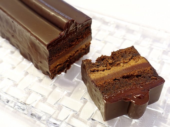 他のチョコケーキとは何かが違う 新感覚の口溶けが味わえるクリオロのトレゾー Ippin イッピン
