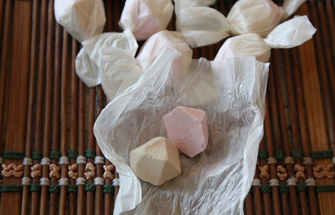ご縁をつなぐお干菓子！埼玉・川越氷川神社にあるむすびCafe「三かく四かく」