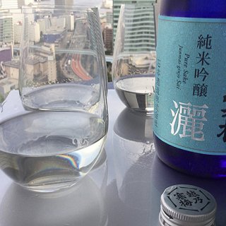 夏の青空に似合う日本酒！キリッとドライで上品な「越乃寒梅  灑」