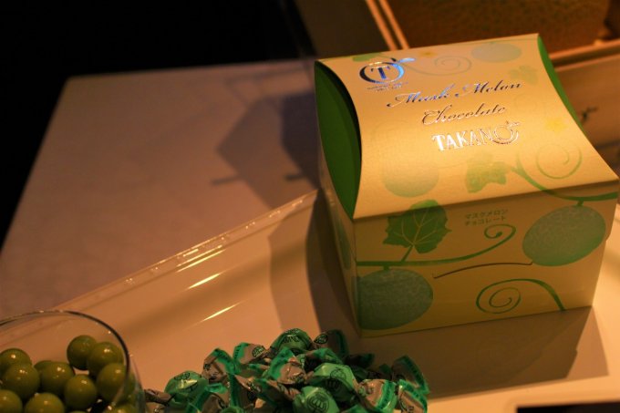 【東京都】マスクメロン取り扱い100周年記念品がお披露目「フルーツ高野」 【東京都】マスクメロン取り扱い100周年記念品がお披露目「フルーツ高野」