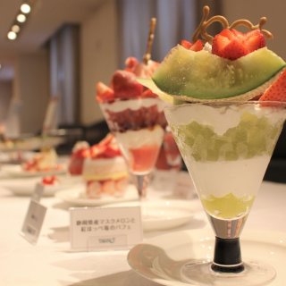 【東京都】マスクメロン取り扱い100周年記念品がお披露目「フルーツ高野」 【東京都】マスクメロン取り扱い100周年記念品がお披露目「フルーツ高野」