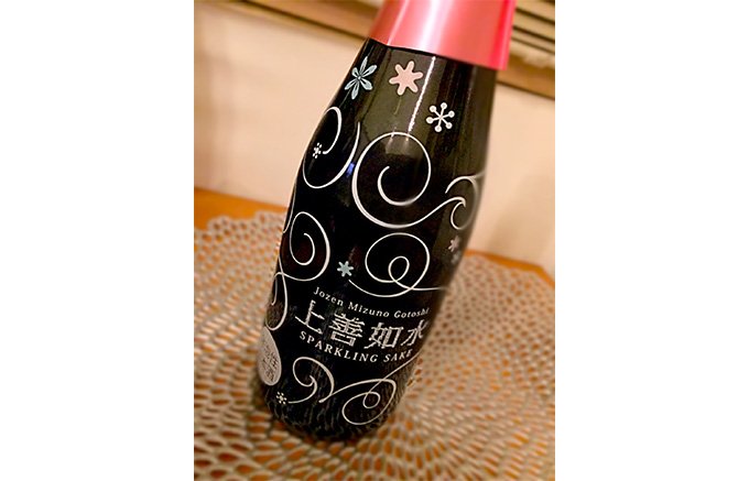 桃の節句にぴったりスパークリング日本酒「上善如水Sparkling Sake」