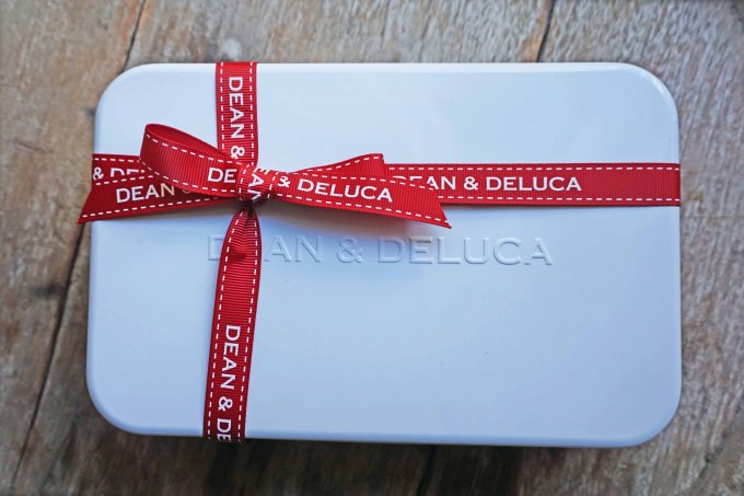 期間限定 Dean Deluca の伝統的なイタリアンクッキー缶 Ippin イッピン