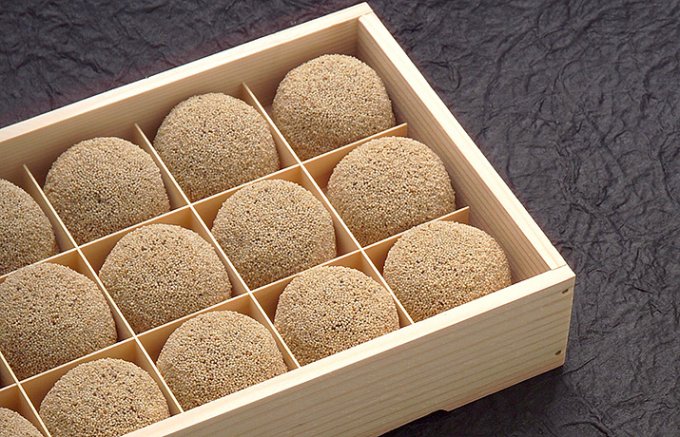 創業三百年以上、食感が癖になる大阪小島屋の「けし餅」
