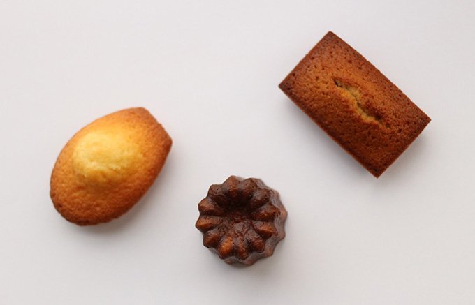 サクふわしっとり！フランス菓子の定番「カヌレ」の逸品たち