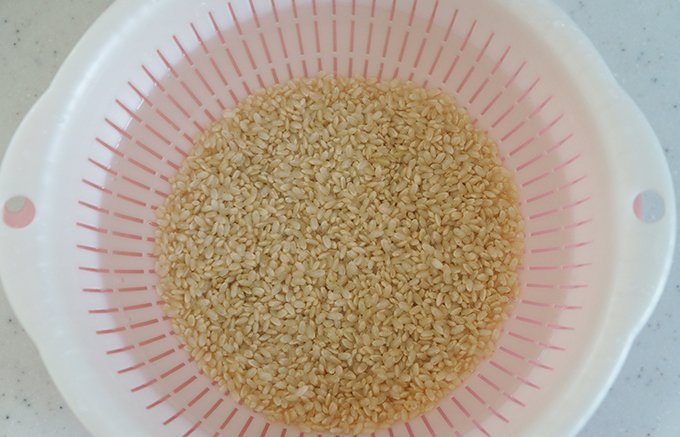 お米のうまみが多い「be my self」の有機栽培ミルキークイーンの玄米