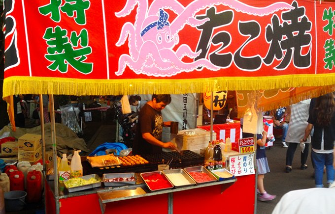 日本の祭りに最も合うとイケメン外人(R)が思う焼酎「赤兎馬」