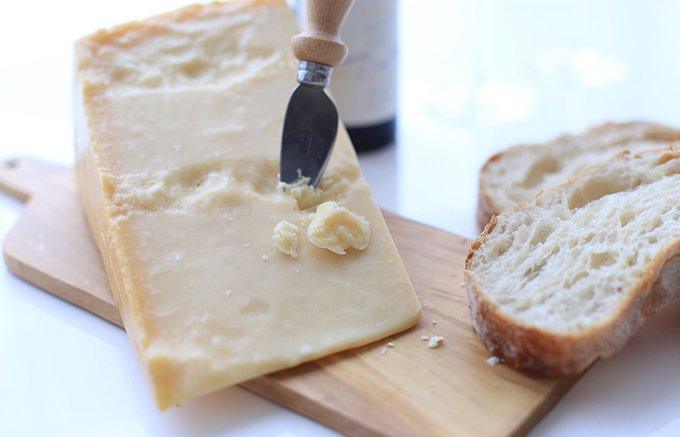 究極のつまみはイタリアにあり。パルマハムとグラナ・パダーノチーズを堪能する