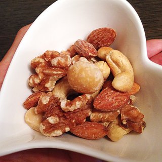 毎日一握りのナッツが美と健康に！専門店Groovy Nutsのフレーバーナッツ
