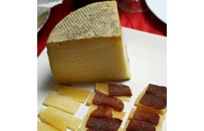 一度食べたらやみつきに！スペインが誇るチーズ「ケソ・マンチェゴ」の魅力
