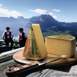 これだけは、知っておきたい！チーズ大国スイスが誇る地域を代表する王道のチーズ
