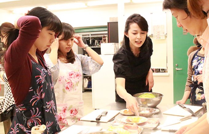 【クローズアップ】料理研究家ではなく料理教師。中村奈津子