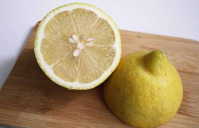 レモンを使ったお料理に大活躍！『ルクエ』の「レモンスクイーザー」