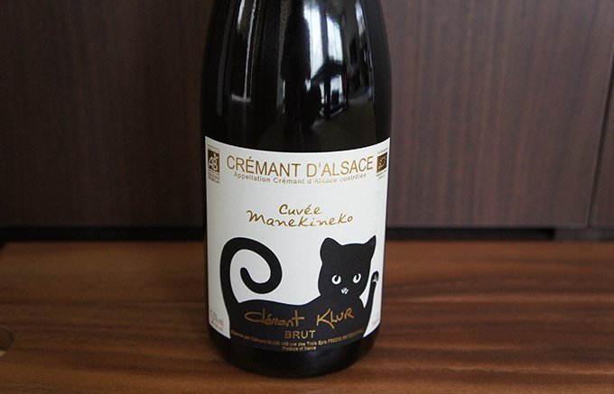 ジャケ買いにもおすすめ！招き猫が描かれた縁起がよさそうなスパークリングワイン