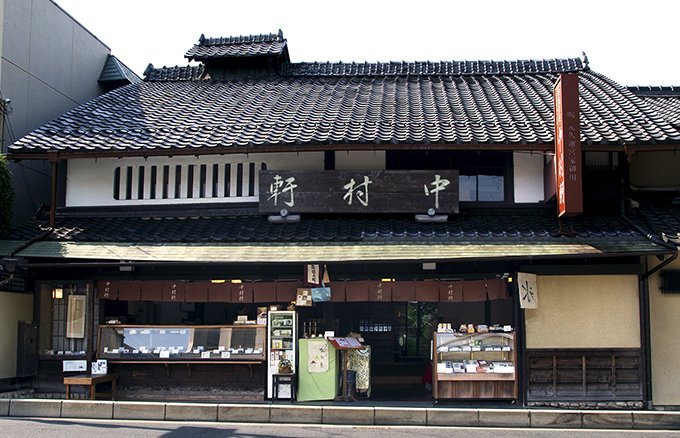 京都で140年以上の歴史ある「中村軒」の季節を味わう和菓子