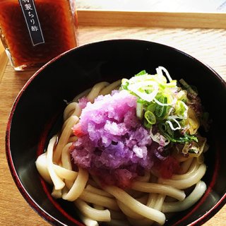 六本木“与太呂”のコシの強いうどん「どんう」と徳島県産の柚子の「ちり酢」セット