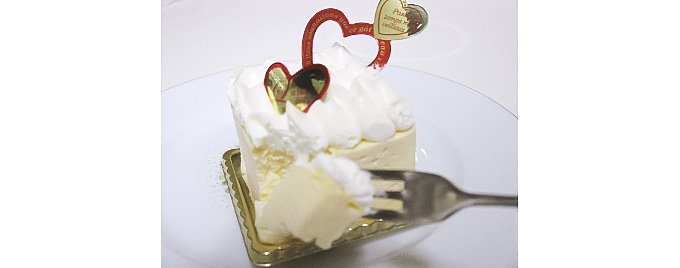 低糖質でこの口どけは魔法！とろ～りとろけるエコール・クリオロのスリムケーキ