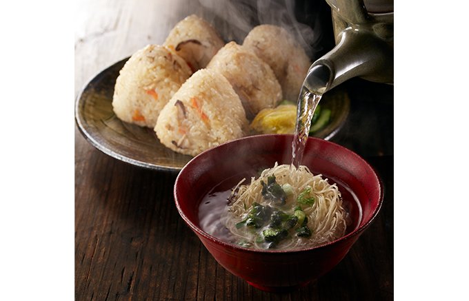長崎・島原特産「手延素麺」から生まれた「養々麺」の小さなタイプが美味しい秘密