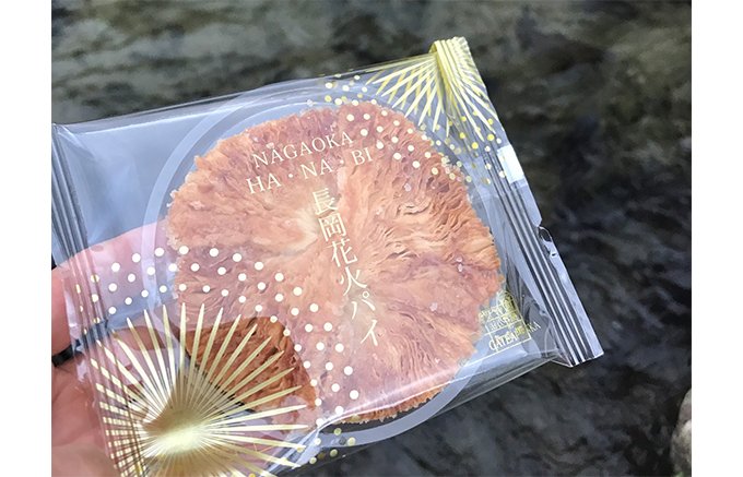 夏の新潟・長岡花火が待ち遠しくなる！大輪の花のような3尺玉をイメージしたパイ